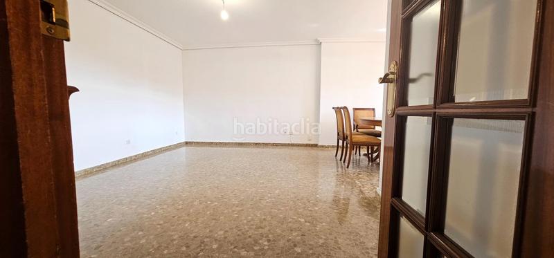 Foto 899044a5-d26e-4c0e-8b51-ac9d2405f621. Location appartement avec chauffage parking piscine dans Tomares
