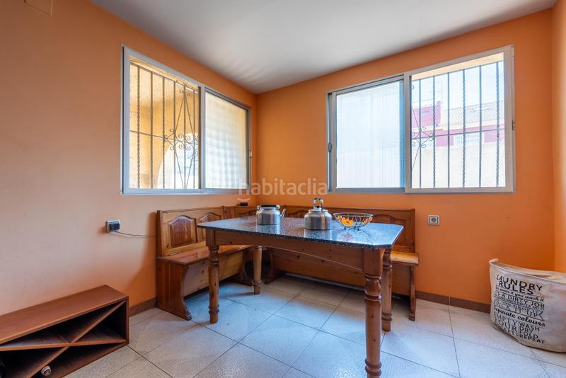 Foto a7a17674-e69e-436e-8f20-eee076075f51. Casa adosada en Condequinto Montequinto