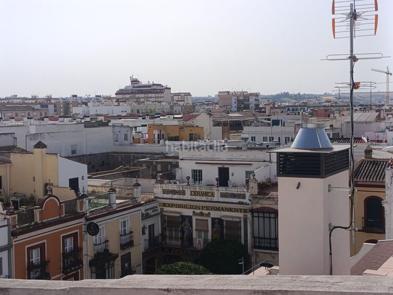 Foto 0b11b74f-62be-45a4-a62b-dd79280332ac. Casa adossada a Triana Casco Antiguo Sevilla