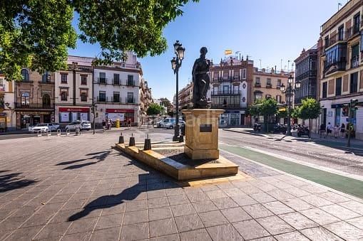 Foto 12b3dd8b-da50-489b-9e24-04eb72521465. Casa adossada a Triana Casco Antiguo Sevilla
