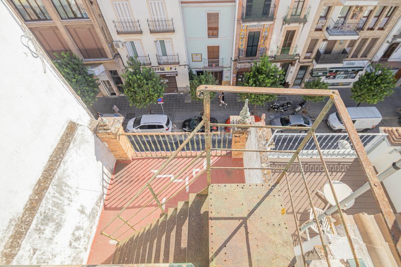 Foto 370f889e-f79b-4548-a9c7-76bfd5c2d783. Casa adossada a Triana Casco Antiguo Sevilla