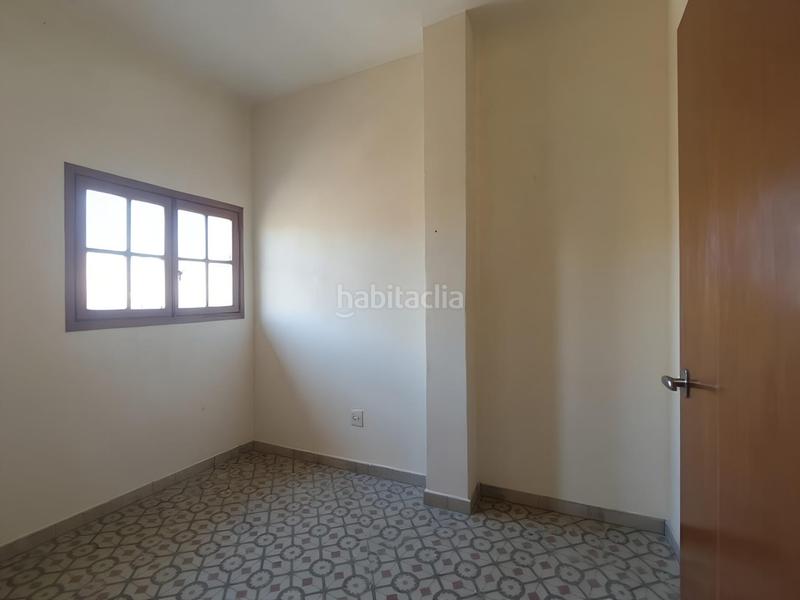 Foto 4c345b8e-20c0-4f0a-aba9-84f2e3d1cb8e. Casa adosada edificio en venta en triana, altozano en Sevilla