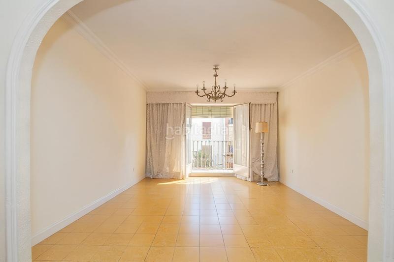 Foto 9b62f910-845f-43f3-af36-22efe4c83d6f. Casa adosada edificio en venta en triana, altozano en Sevilla