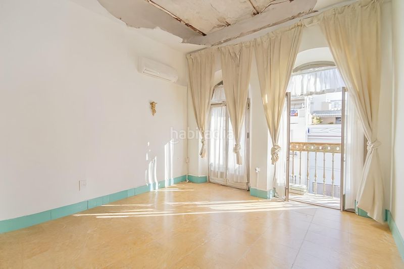 Foto d8d37617-e995-4aed-968e-fbb7efbb648b. Casa adossada a Triana Casco Antiguo Sevilla