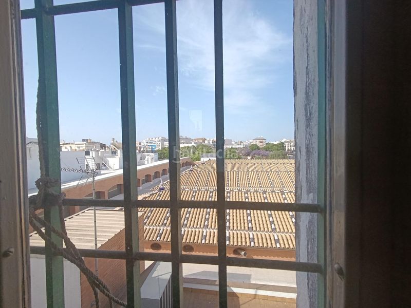 Foto f3ef4eb8-dcf0-472d-9dff-ff5dfdf671dd. Casa adossada a Triana Casco Antiguo Sevilla