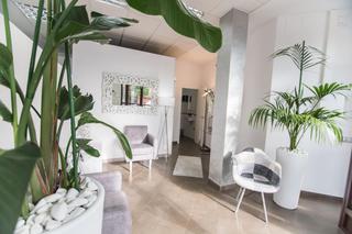 Lloguer Local Comercial  Avenida de los poetas. Oportunidad única! se traspasa clínica dental de alta rentabilid