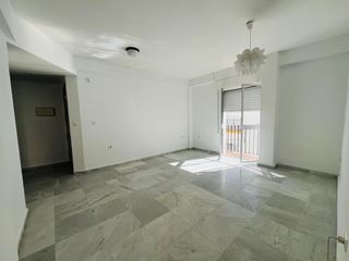 Location Appartement  Calle calle santa ángela de la cruz, 39. Tu nuevo hogar en el corazon de sevilla.