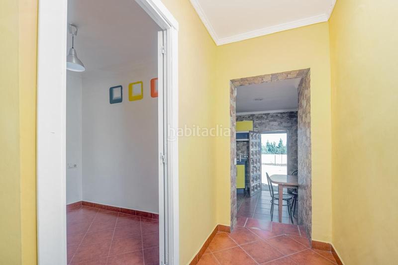 Foto c310b844-7b62-4517-9ab7-b38d661a86bb. Xalet amb piscina a Carmona