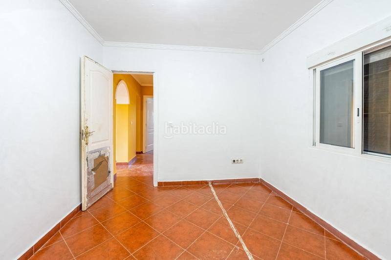 Foto d30ab0da-a4c5-429b-b350-a5740c889dd1. Xalet amb piscina a Carmona