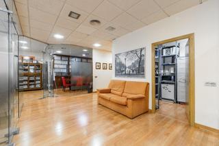 Rent Office space  Calle arquitectura