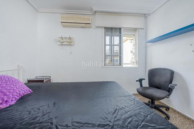 Foto b9af8fbc-a000-438c-abf2-a7462dbe0e17. Flat in Parque Alcosa Sevilla