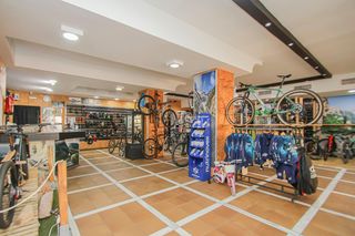 Local Comercial  Calle raya real. Local comercial bormujos