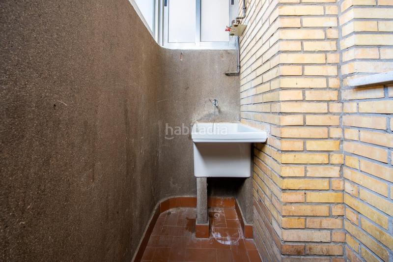 Foto e2c2ec3f-1569-4d2b-a502-74cb30310232. Piso  avd. cruz del campo en Barrio del Nervión Sevilla