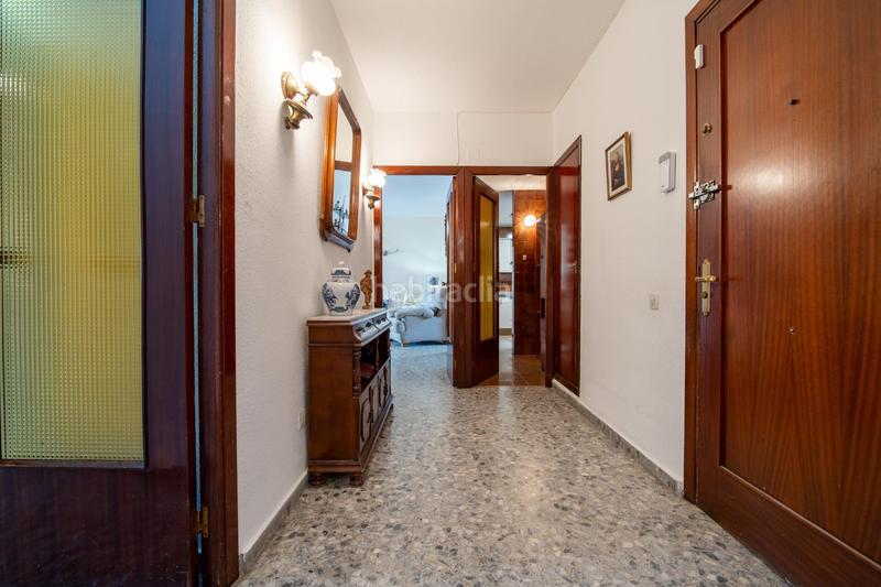 Foto f0fcbe65-663a-40f5-81c7-984e413e35a4. Piso  avd. cruz del campo en Barrio del Nervión Sevilla