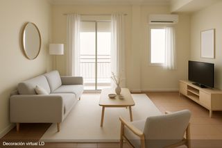 Etagenwohnung in Arenal - Museo. Inversión única, piso para reformar centro sevilla, zona marqués