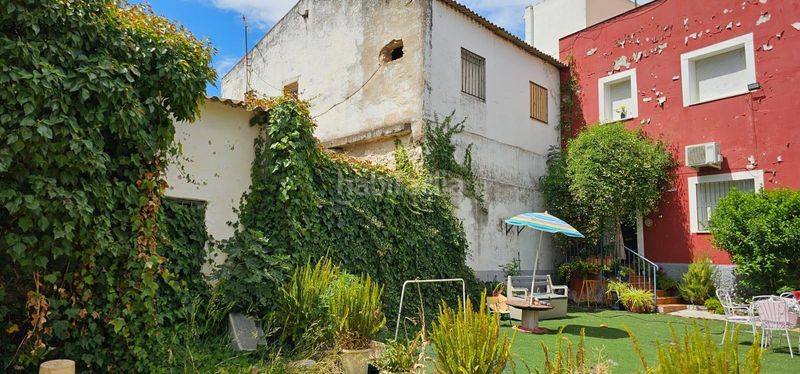 Foto 27df82b7-4e4b-4ec6-b81c-344402e89086. Casa adossada amb aparcament a Algaba (La)