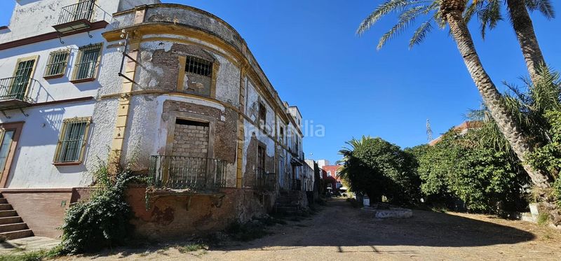 Foto 4c429dab-f495-4e3f-8c9d-01a4fa5f1985. Casa adossada amb aparcament a Algaba (La)