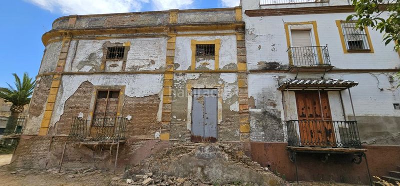 Foto 678fb49a-fb28-4134-8c69-b94d7f8bbc4a. Casa adossada amb aparcament a Algaba (La)