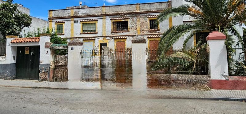 Foto db075a48-959a-4552-8058-38d494c16674. Casa adossada amb aparcament a Algaba (La)