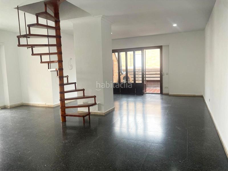 Foto 84fd95f1-3020-4309-84b7-b3bec27c31df. Alquiler dúplex alquiler duplex en Los Remedios en Sevilla