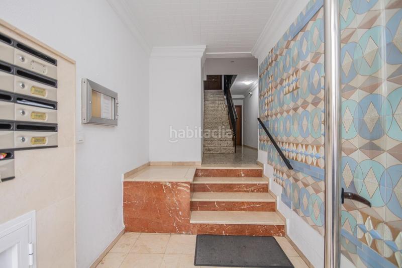 Foto 329722c4-907a-4846-ac19-677b52e54a3e. Piso  en cisneo alto en Cruz Roja Sevilla