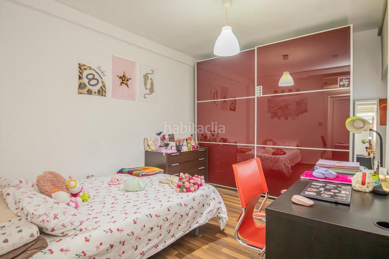 Foto abf0a79c-48d2-416e-9c20-6e20642fd202. Piso  en cisneo alto en Cruz Roja Sevilla