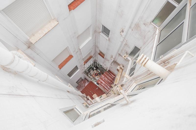 Foto e302ab67-7bd6-4a39-8876-9ebe55dbc3c2. Piso  en cisneo alto en Cruz Roja Sevilla