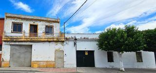 Casa adossada  Avenida de la concepción. Quiere tener un proyecto de alto impacto en la algaba?