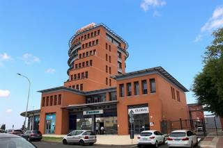 Büro in Calle de Luis Fuentes Bejarano 60