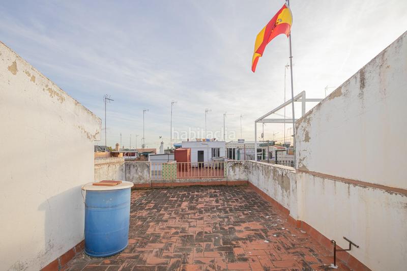 Foto 0adf5670-64ca-460d-bc7a-590683dee7e0. Maison jumelée avec parking dans Palmete Sevilla