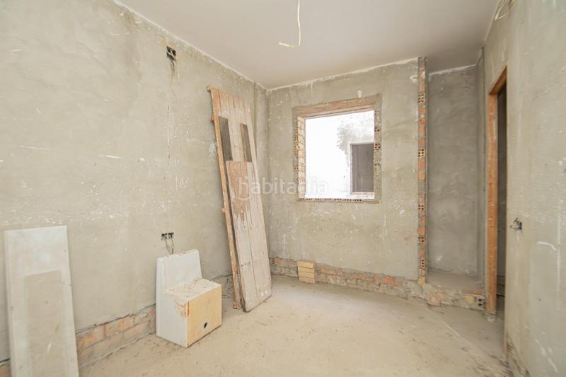 Foto 20a71247-a593-4554-881b-d622aa21fe46. Maison jumelée avec parking dans Palmete Sevilla