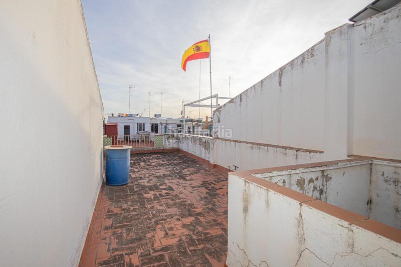 Foto e920e88e-1c89-4c45-bd67-0460395b2eb2. Maison jumelée avec parking dans Palmete Sevilla