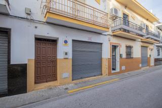 Casa adossada  Calle fuentes de andalucia. Casa para reformar en padre po