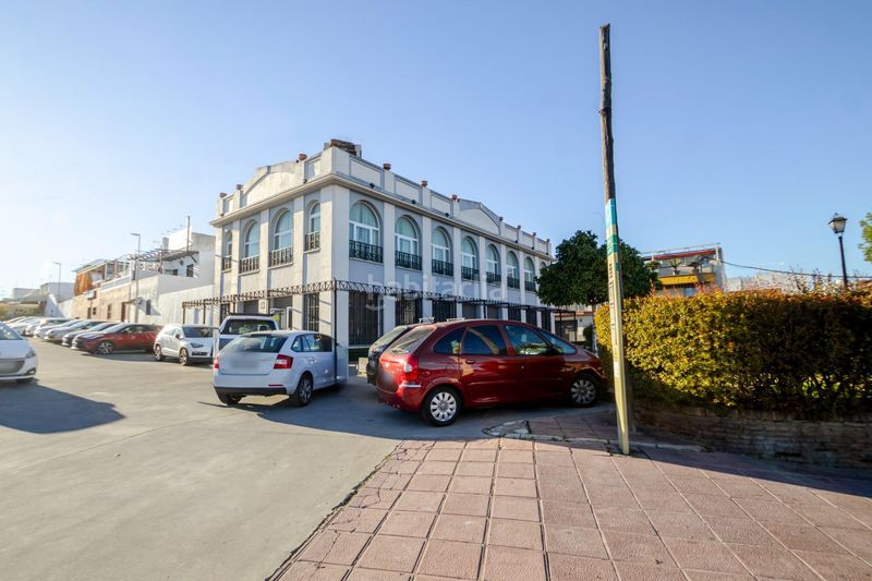 Foto c4ceeb82-02fa-41d6-ac56-2c8e9b0c5a73. Edificio  multifuncion en Lepanto Mairena del Aljarafe