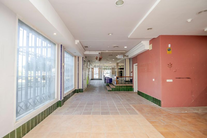 Foto e7c1d9f8-ae91-4237-8f1b-5889abbfa216. Edifici a Lepanto Mairena del Aljarafe