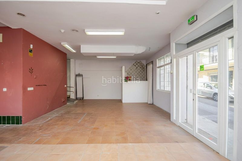 Foto e9fe9e6f-a7d2-46e6-835b-c76f5cebf80b. Edifici a Lepanto Mairena del Aljarafe