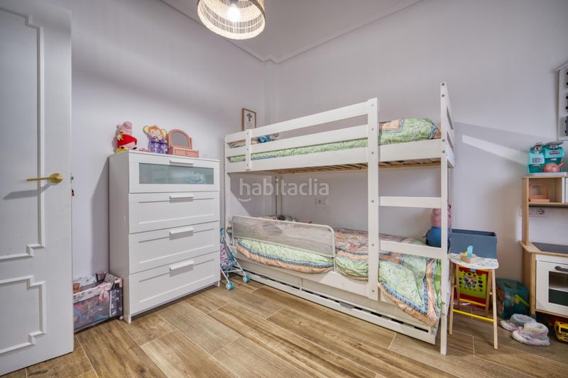 Foto 40a08f27-213a-48fd-abc1-84745f75d30e. Pis amb calefacció a Los Remedios Sevilla