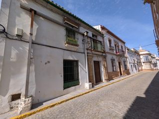 Casa en Calle del concejal jiménez becerril 16. Casa emblemática en el casco histórico de sanlúcar la mayor