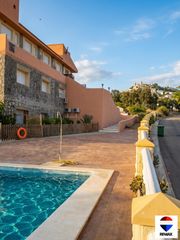 Apartment  Barrio barrio sierralagos urbanizaci�n. Un para�so r�stico a 20 minutos de sevilla tu refugio en la sier