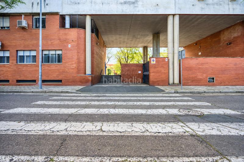 Foto 4a0f1c42-6a04-4386-a66a-9ee5cd7e3bcd. Dúplex amb aparcament a Pino Montano - Consolación Sevilla