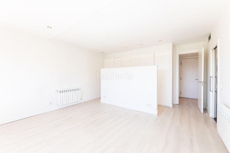 Foto 37032c25-9a9b-45b1-9697-37fba814b06f. Àtic amb aparcament piscina a Sanchinarro Madrid