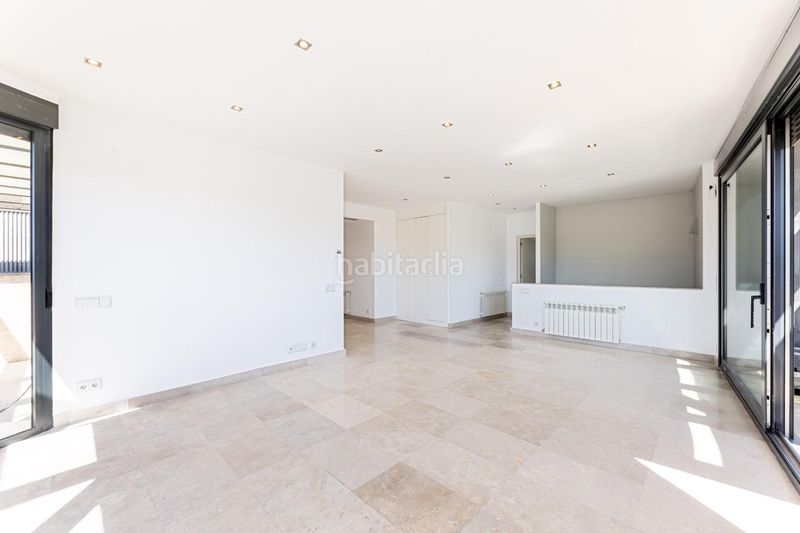 Foto 55f8fe3c-4902-44b8-8791-12615f47cab5. Àtic amb aparcament piscina a Sanchinarro Madrid