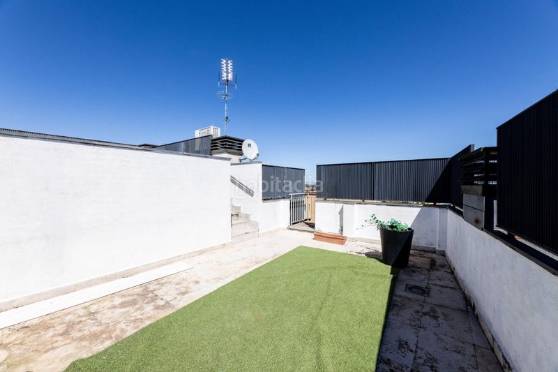 Foto a0ba3336-f60c-463c-9404-c4f8d3cc7ca7. Àtic amb aparcament piscina a Sanchinarro Madrid
