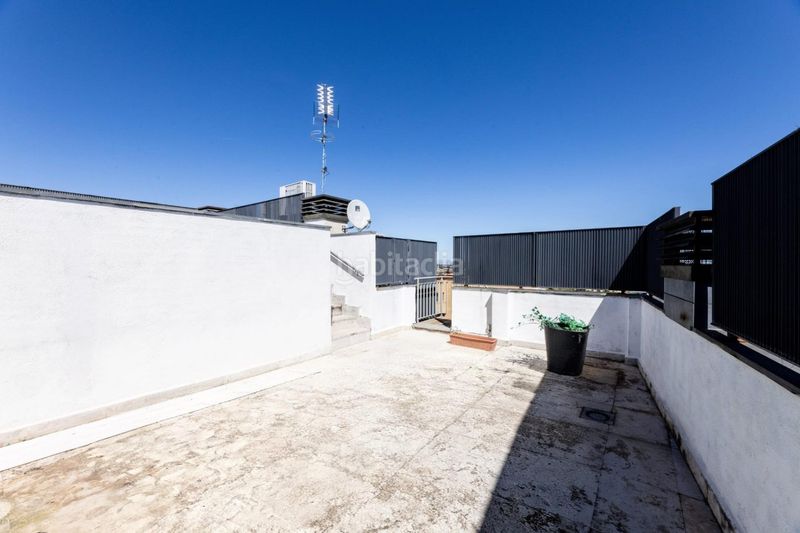Foto fe8677ca-3a37-4eb1-af14-6a1c67affccd. Àtic amb aparcament piscina a Sanchinarro Madrid