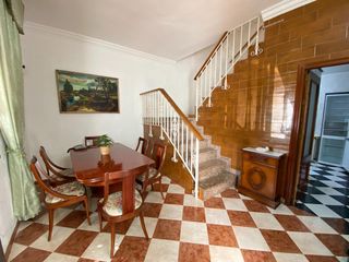 Semi detached house in Coca de la Piñera - El Carambolo. Casa unifamiliar en coca