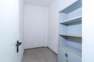 Local Comercial a Calle Calle Alberto Durero