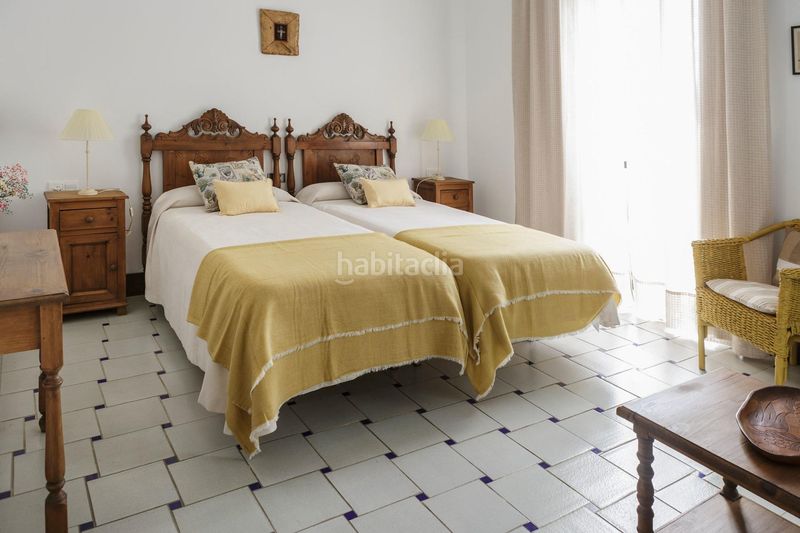 Foto ae97093c-2b9c-4a6a-a10a-09b0118e4760. Edifici a Pedroso (El)