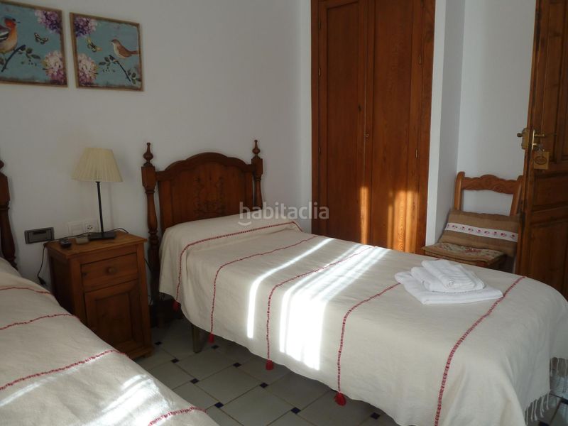Foto ed8bbc12-38bb-4f14-b664-4367125c4517. Edifici a Pedroso (El)