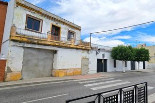 Terreno residencial en Avenida de Santiponce