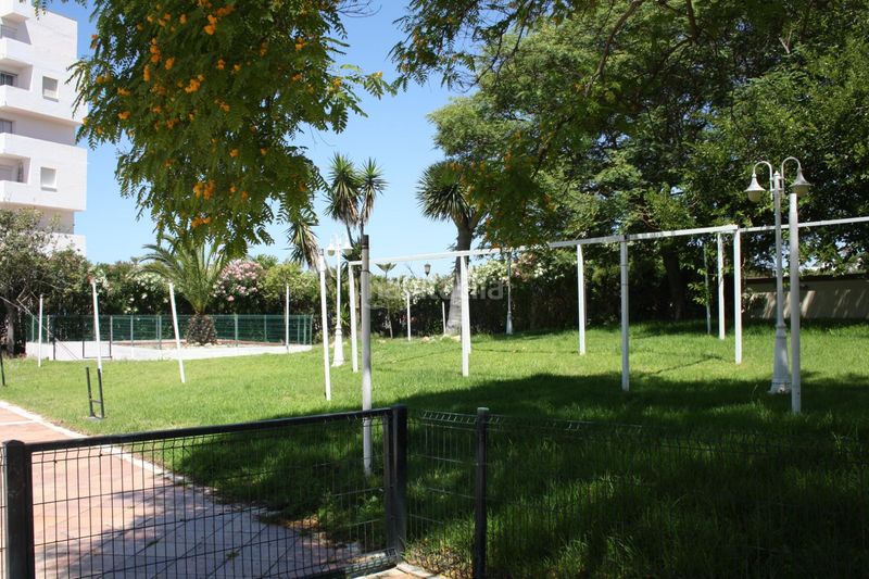 Foto 51da5333-f63a-45fc-aa36-e5c6f255dffa. Estudi amb aparcament piscina a Golf - Torre Almenara Almonte